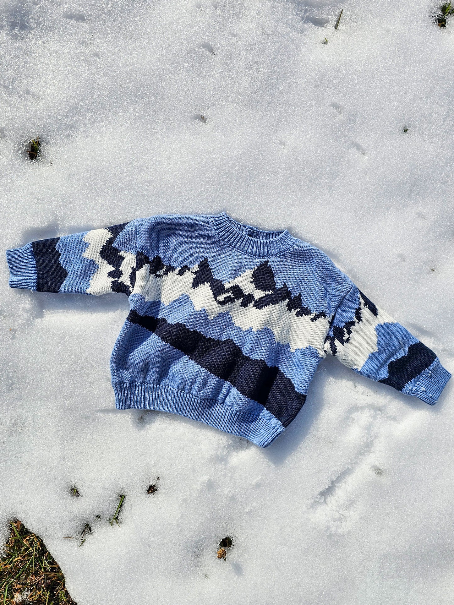 Baby Basket - Snow Bunny